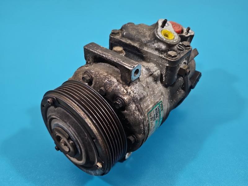 Компрессор кондиционера Volkswagen Passat B6 1K0820803Q