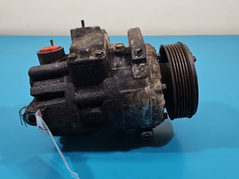 Компрессор кондиционера Volkswagen Passat B6 1K0820803Q — фото детали 3