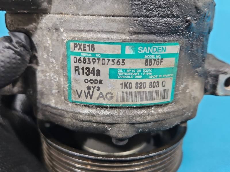 Компрессор кондиционера Volkswagen Passat B6 1K0820803Q — фото детали 7