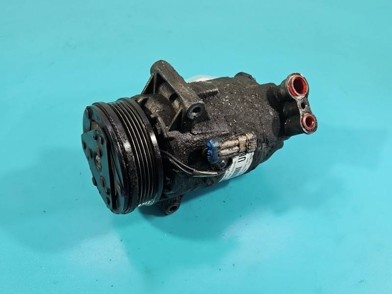 Компрессор кондиционера Opel Astra H 13286085