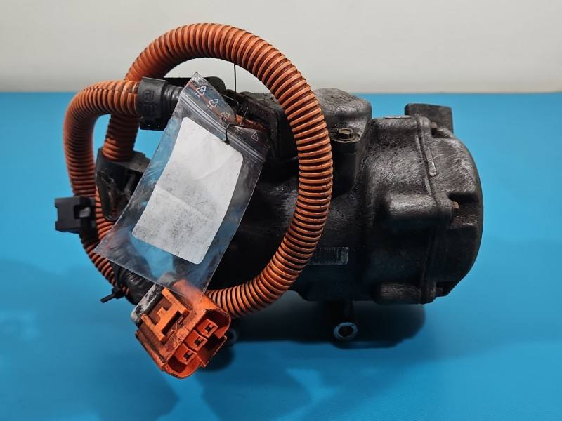 Компрессор кондиционера Toyota Prius 042000-0194 — фото детали 6