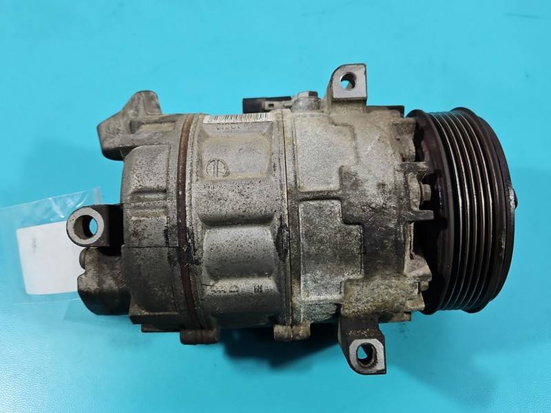 Компресор кондиціонера Renault Laguna 8200720780 — фото деталі 7