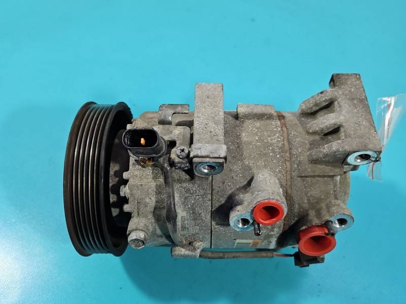 Компресор кондиціонера Hyundai Elantra F500EDFAC01 — фото деталі 2