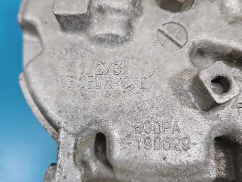 Компрессор кондиционера Ford Kuga GV61-19D629-CC — фото детали 7