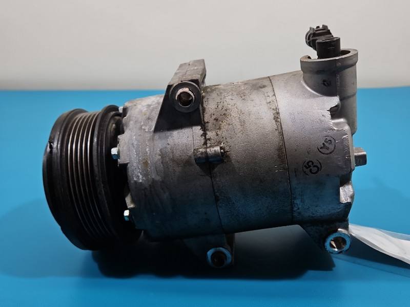 Компрессор кондиционера Ford Kuga GV61-19D629-CC — фото детали 9