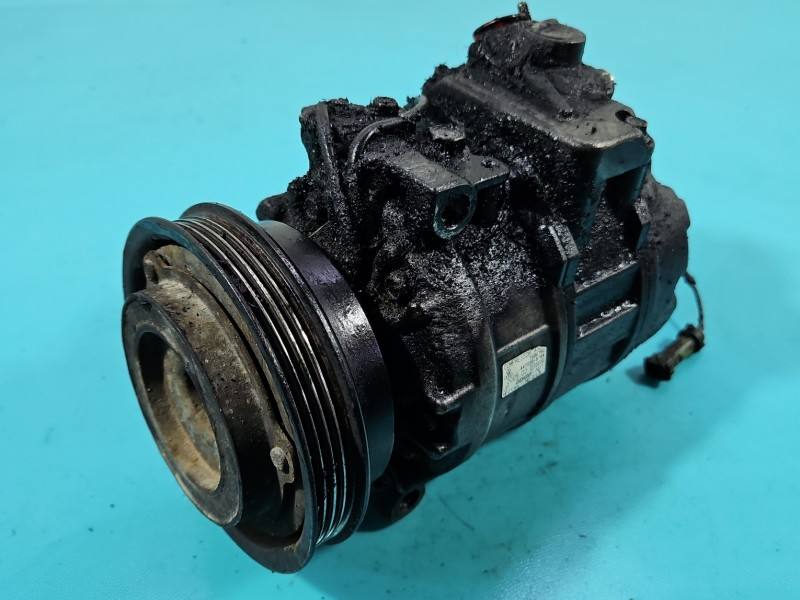 Компрессор кондиционера Volkswagen Passat B5 447220-8184