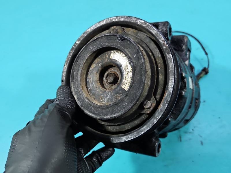 Компрессор кондиционера Volkswagen Passat B5 447220-8184 — фото детали 6