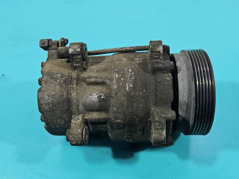 Компрессор кондиционера Volkswagen Sharan 7M0820803P — фото детали 4