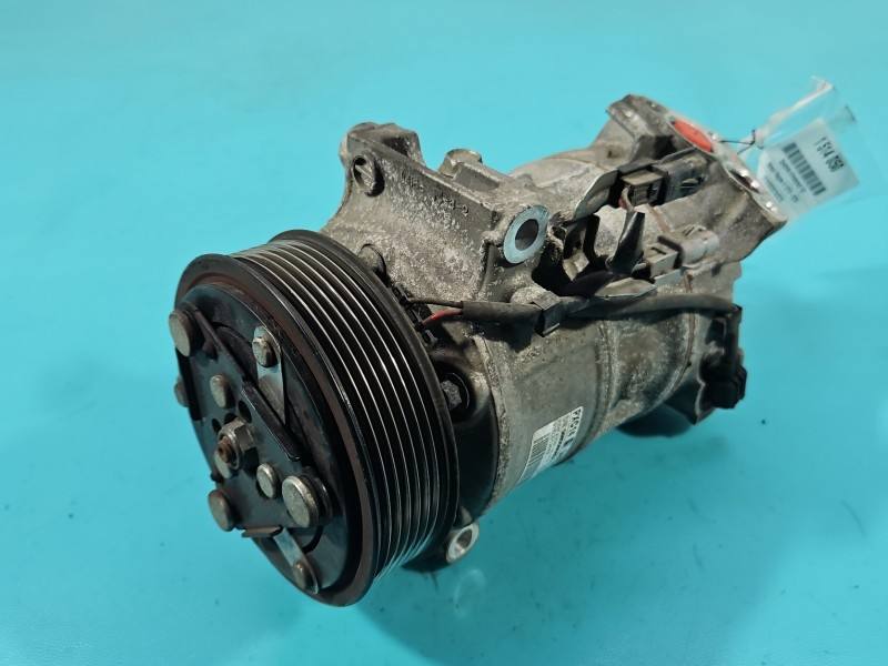 Компрессор кондиционера Renault Megane 4 926001268R