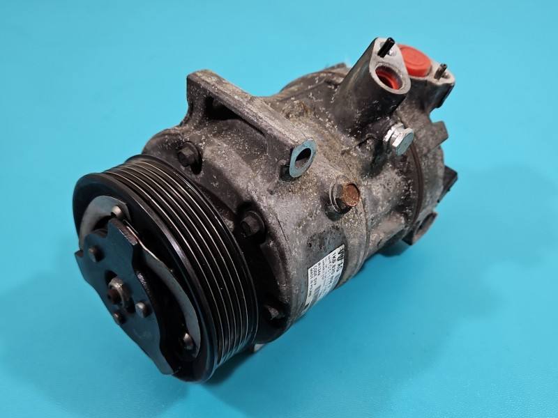 Компрессор кондиционера Volkswagen Sharan 1K0820808F