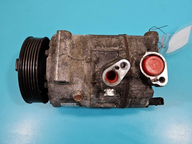 Компрессор кондиционера Volkswagen Sharan 1K0820808F — фото детали 6