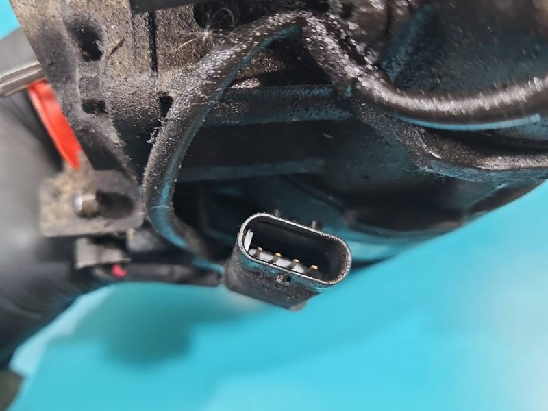 Компресор кондиціонера Mercedes E W212 A0022309211 — фото деталі 9