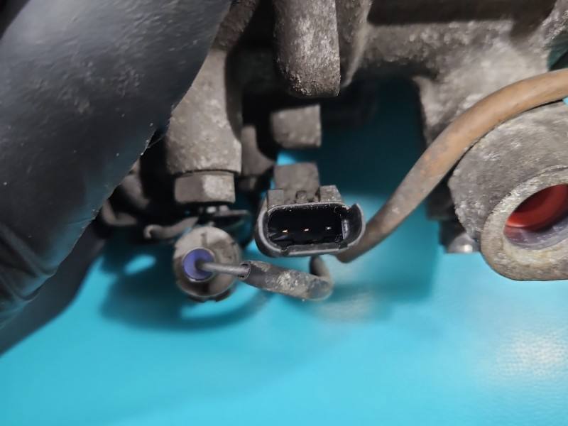 Компресор кондиціонера BMW X1 E84 447260-4711 — фото деталі 9
