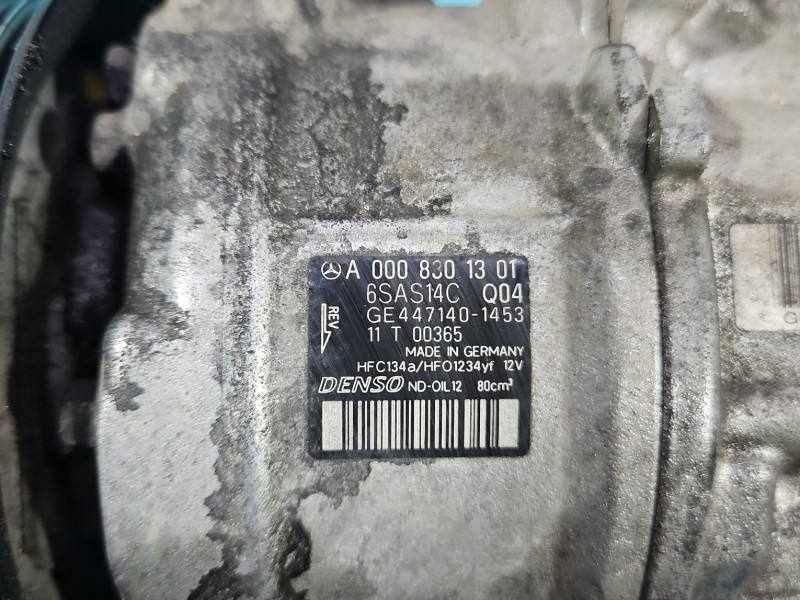 Компресор кондиціонера Mercedes E W213 A0008301301 — фото деталі 9