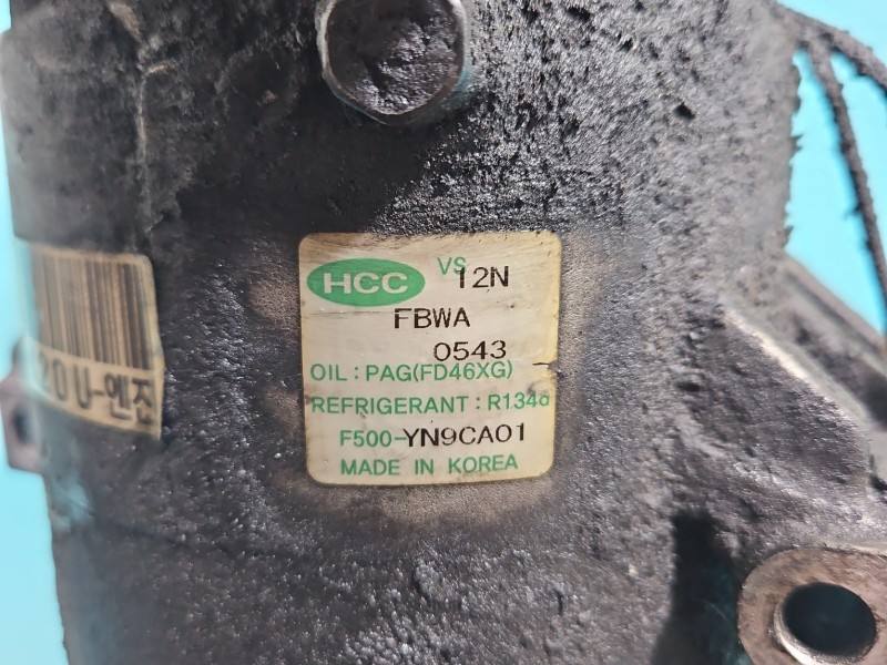 Компресор кондиціонера Kia Venga F500-YN9CA01 — фото деталі 8