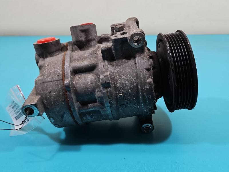 Компресор кондиціонера Audi A5 8T 8T0260805E — фото деталі 3