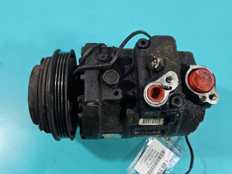 Компресор кондиціонера Audi A4 B5 4B0260805C — фото деталі 2