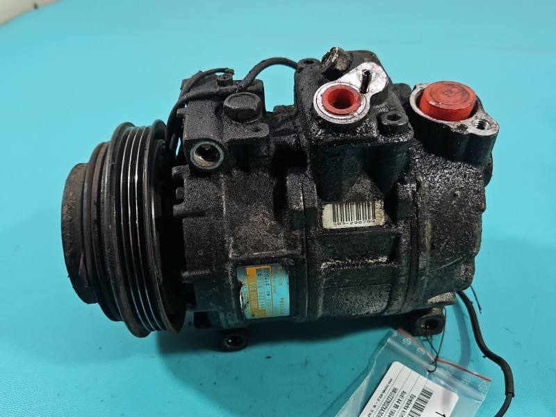 Компресор кондиціонера Audi A4 B5 4B0260805C — фото деталі 3