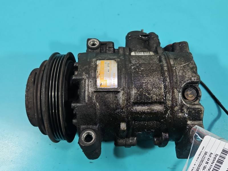 Компресор кондиціонера Audi A4 B5 4B0260805C — фото деталі 4