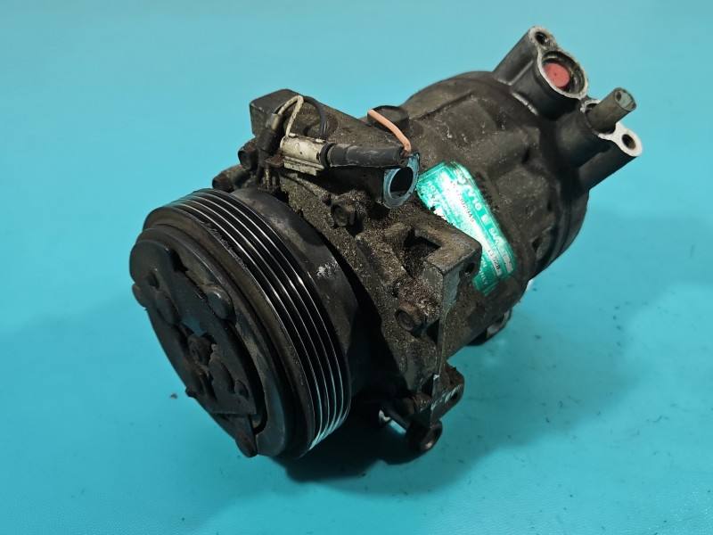 Компресор кондиціонера Renault Twingo 7700106069