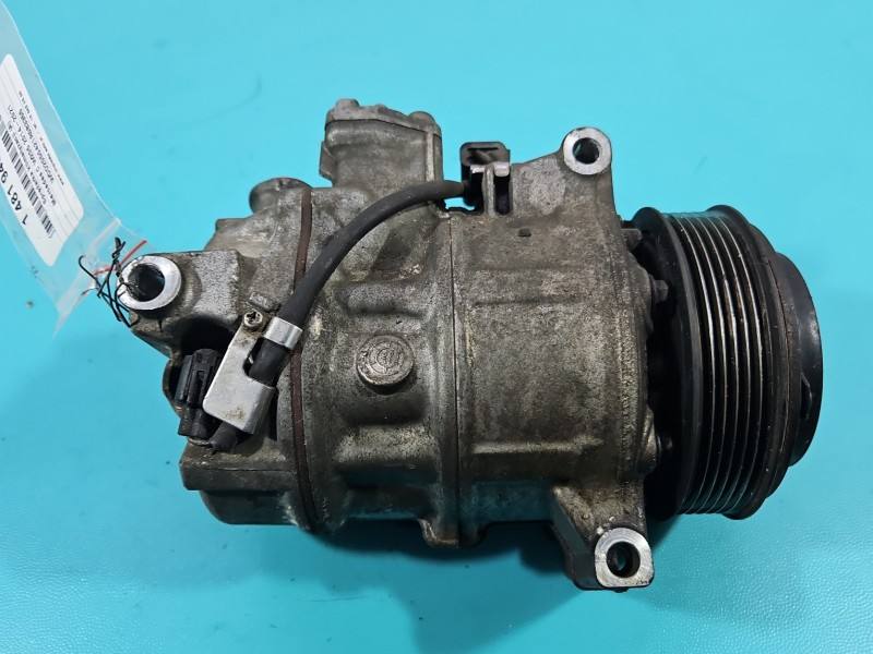 Компрессор кондиционера Mercedes C W205 A0008304400 — фото детали 6