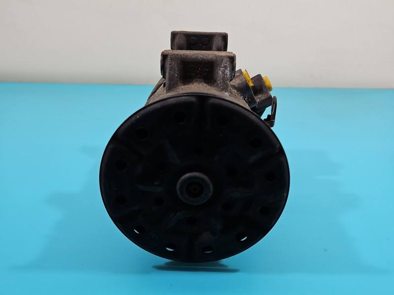 Компресор кондиціонера Toyota Auris 447260-1257 — фото деталі 2