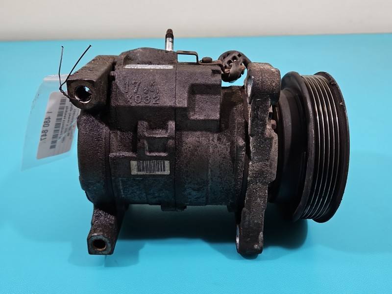 Компрессор кондиционера Dodge Caravan 447220-5862 — фото детали 4