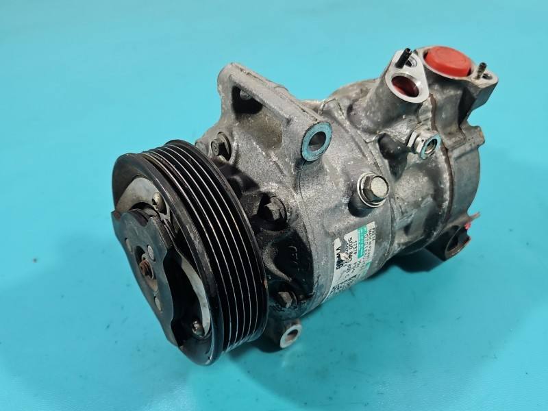 Компрессор кондиционера Seat Leon 5Q0820803C