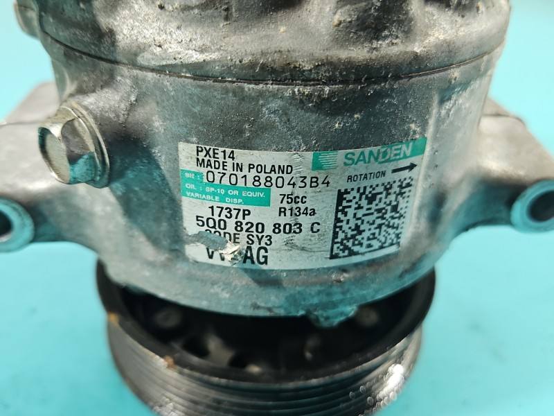 Компрессор кондиционера Seat Leon 5Q0820803C — фото детали 9