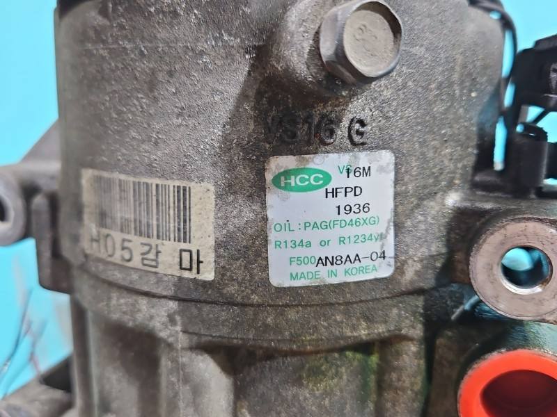 Компресор кондиціонера Hyundai I30 F500AN8AA-04 — фото деталі 7