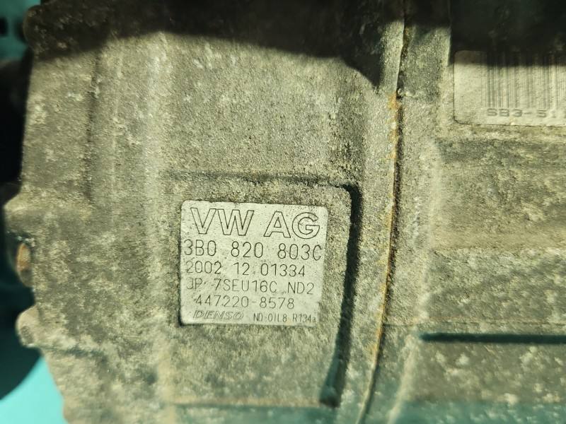 Компрессор кондиционера Volkswagen Phaeton 3B0820803C — фото детали 7