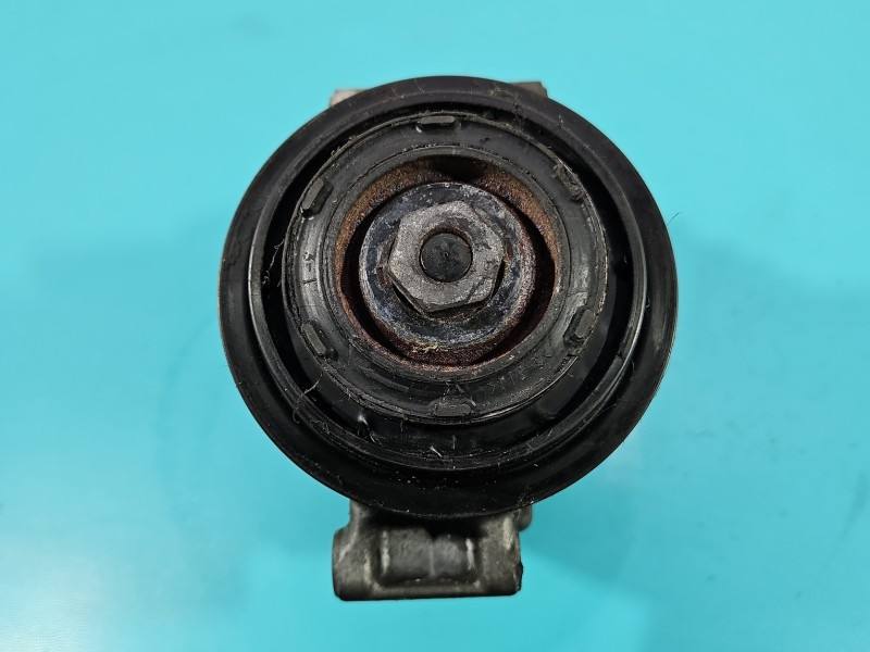 Компресор кондиціонера Mercedes CLS C218 A0022309711 — фото деталі 4
