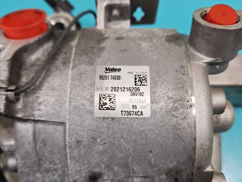Компрессор кондиционера Suzuki Vitara 9520174S00 — фото детали 4