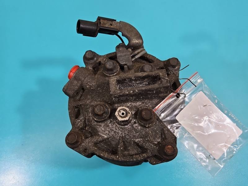 Компрессор кондиционера Mitsubishi Outlander 7813A370 — фото детали 4