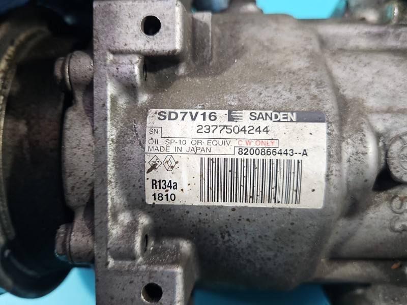 Компресор кондиціонера Dacia Sandero 2377504244 — фото деталі 4