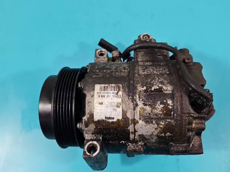 Компресор кондиціонера Mercedes Vito A0022307211 — фото деталі 3