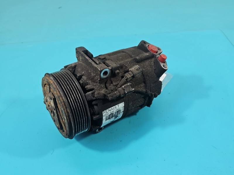Компресор кондиціонера Renault Laguna 8200890987C