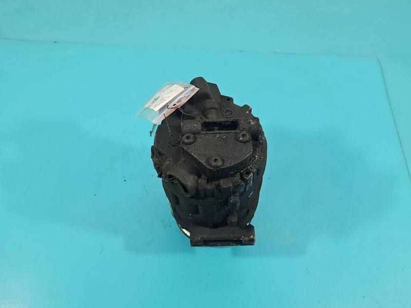 Компресор кондиціонера Renault Laguna 8200890987C — фото деталі 5