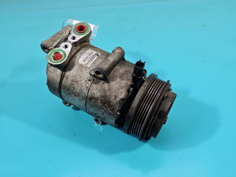 Компресор кондиціонера Ford C-Max KTT090049