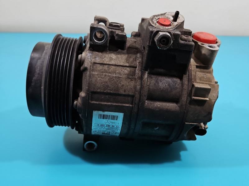 Компресор кондиціонера Mercedes GLK X204 A0022305011 — фото деталі 5