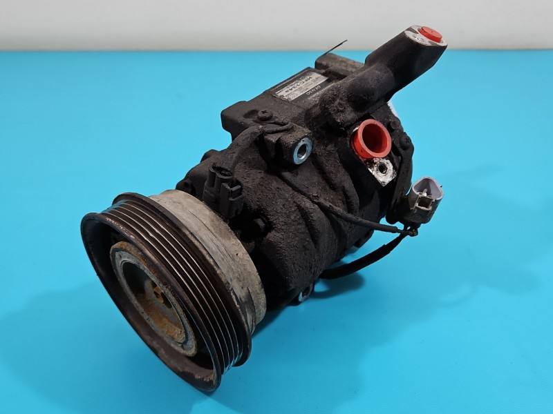 Компрессор кондиционера Toyota Rav4 447220-4303