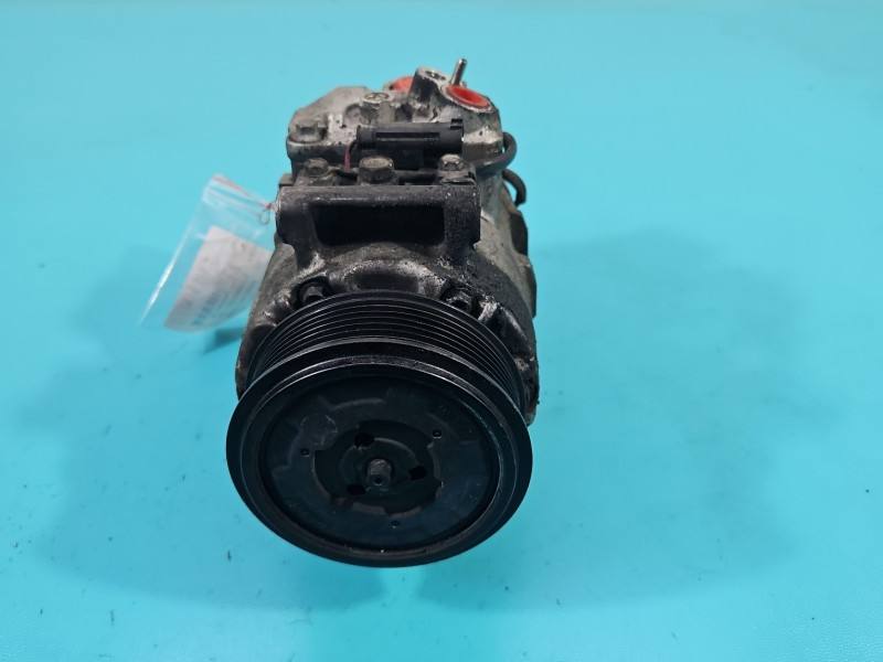 Компресор кондиціонера Mercedes E C207 DCP17067 — фото деталі 4