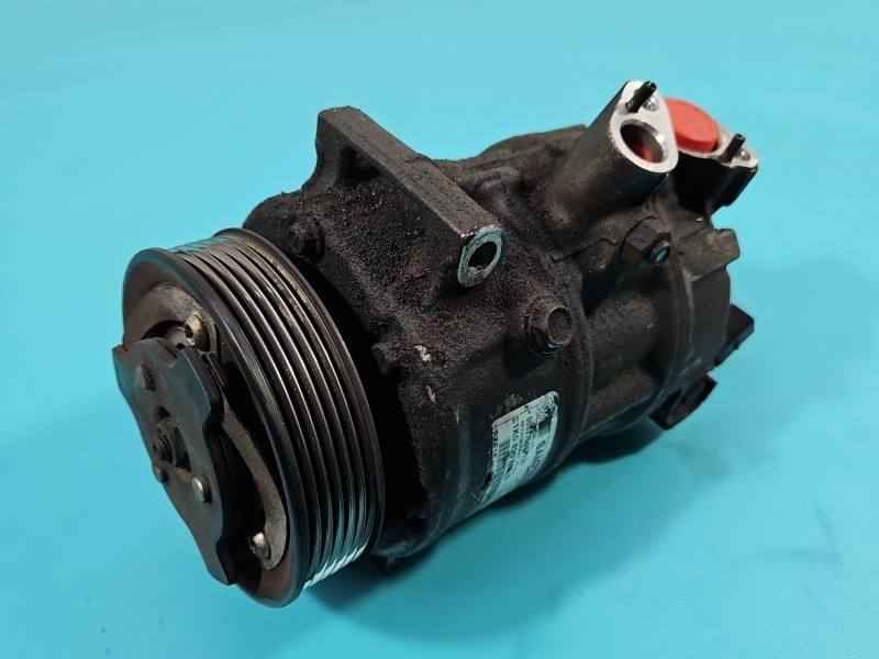 Компресор кондиціонера Volkswagen Golf 6 1K0820808B