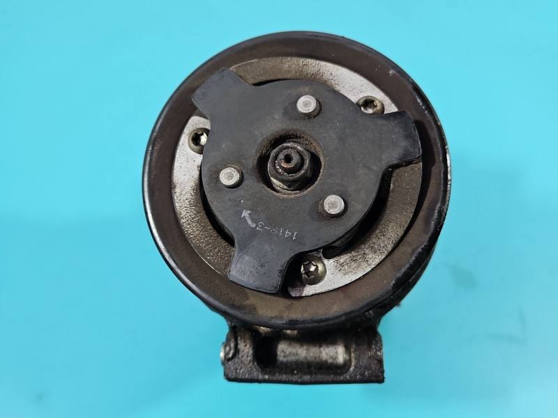 Компресор кондиціонера Volkswagen Golf 6 1K0820808B — фото деталі 4