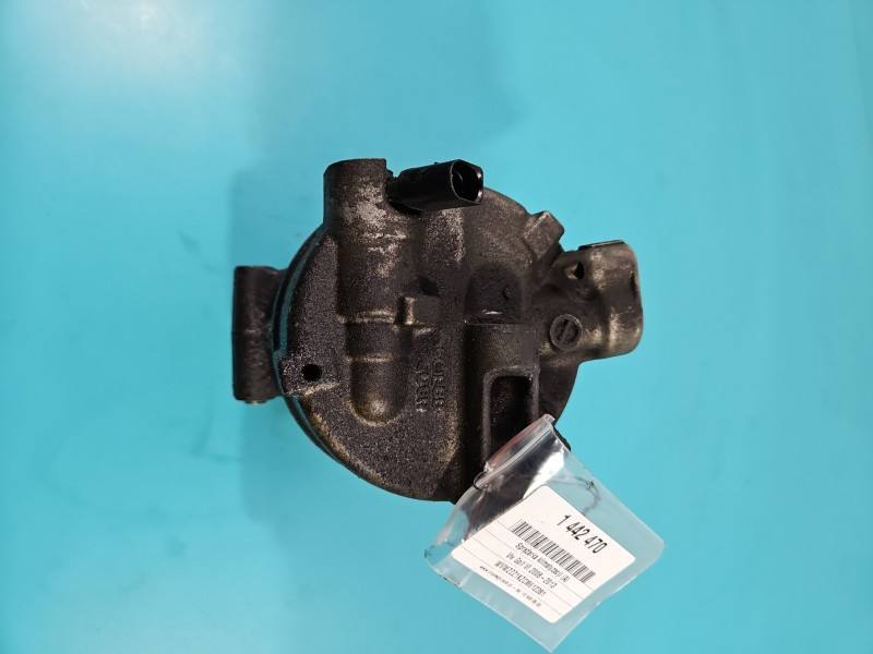 Компресор кондиціонера Volkswagen Golf 6 1K0820808B — фото деталі 6