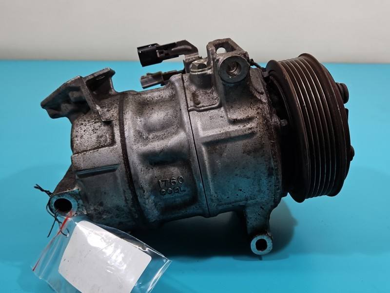 Компресор кондиціонера Renault Megane 4 2114701004 — фото деталі 3