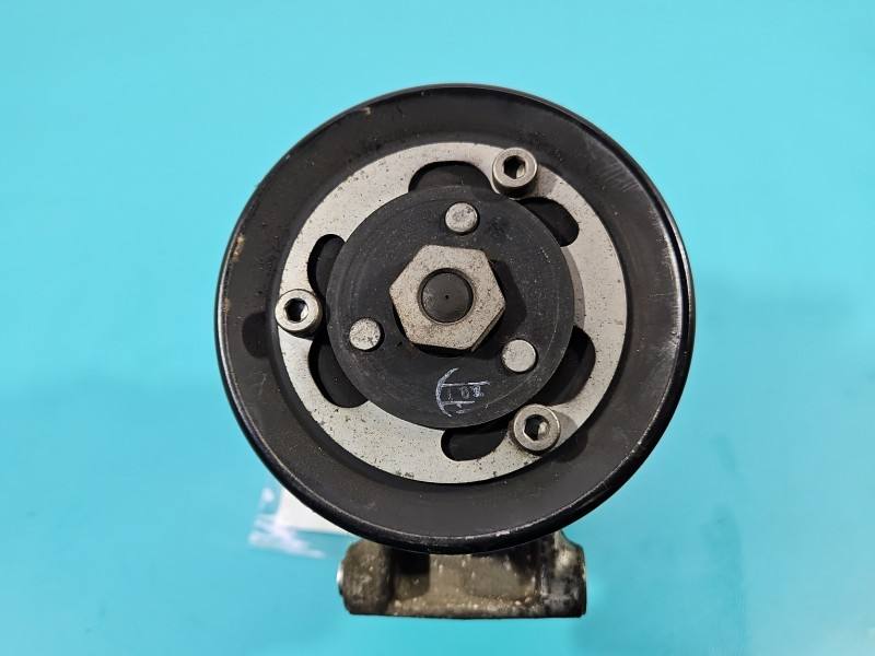 Компресор кондиціонера Skoda Superb 3 5Q0816803 — фото деталі 14