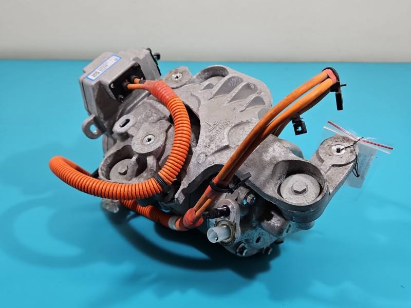 Компресор кондиціонера Tesla Model S 1088198-00-N