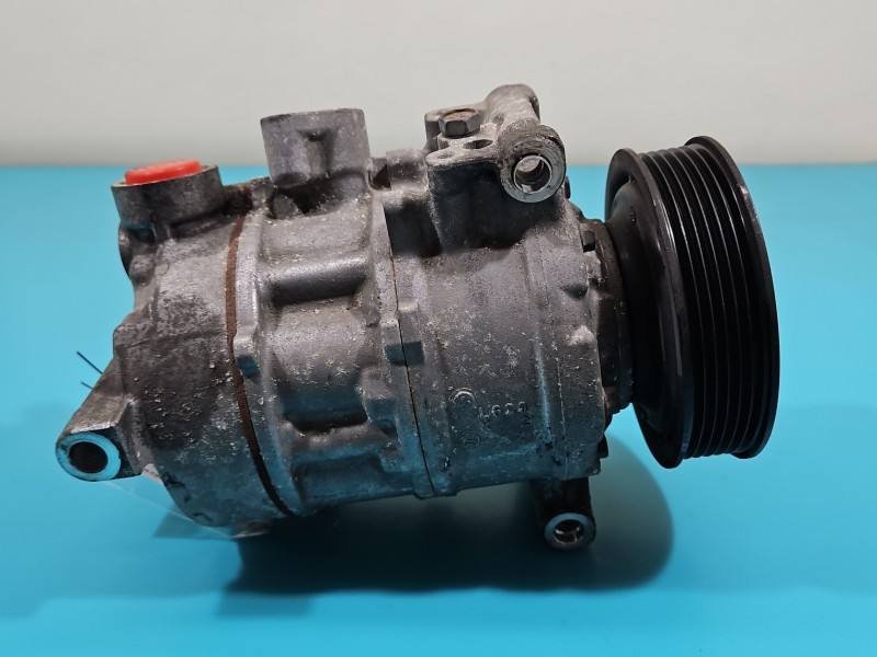 Компресор кондиціонера Audi A4 B8 8T0260805E — фото деталі 3