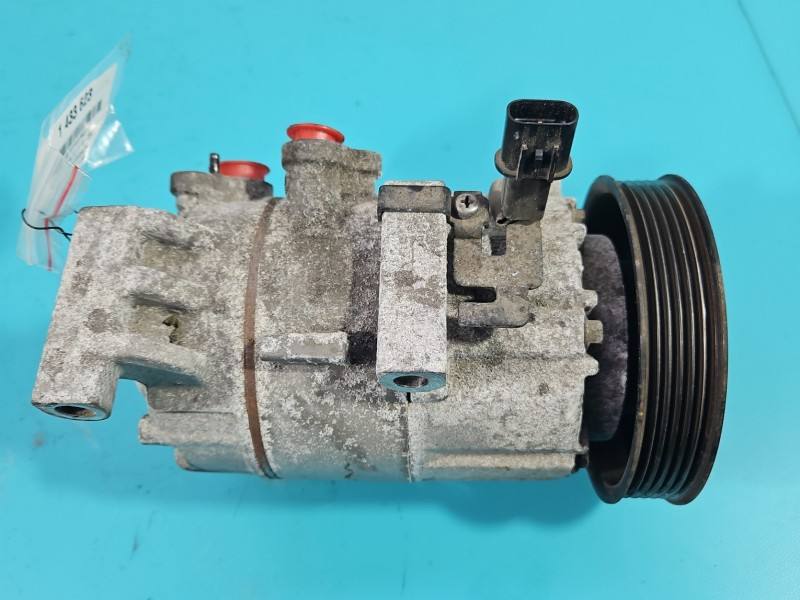 Компресор кондиціонера Hyundai Elantra — фото деталі 9